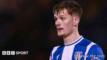 Thorn signs Colchester contract until 2027