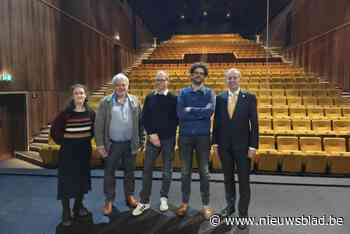 Vernieuwde stadsschouwburg is klaar voor heropening: “Comfortabele zitjes en gezellige publieksruimte zijn enorme stap voorwaarts”