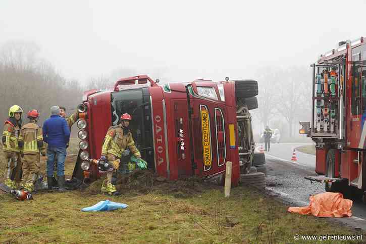 Chauffeur (60) uit West-Betuwe overleden na ongeval in Alphen