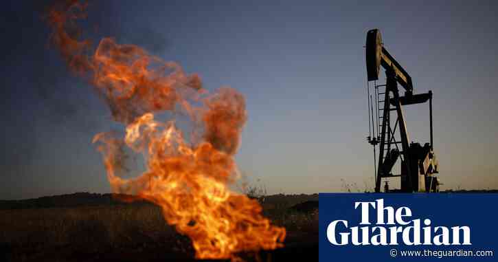 Wealth of US ‘oil-garchs’ went up 15% in nine months, report shows, as industry figures plan Trump inauguration party