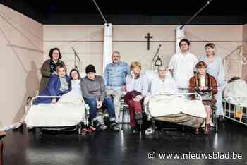 Hilarische en ontroerende gesprekken en turbulente familierelaties in toneelstuk ‘De Caraïbische Zee’