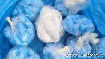 Fuga dai carabinieri, nell'auto abbandonata dai pusher duecento dosi di cocaina