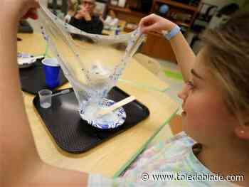 Photo Gallery: Snow slime workshop at the Imagination Station