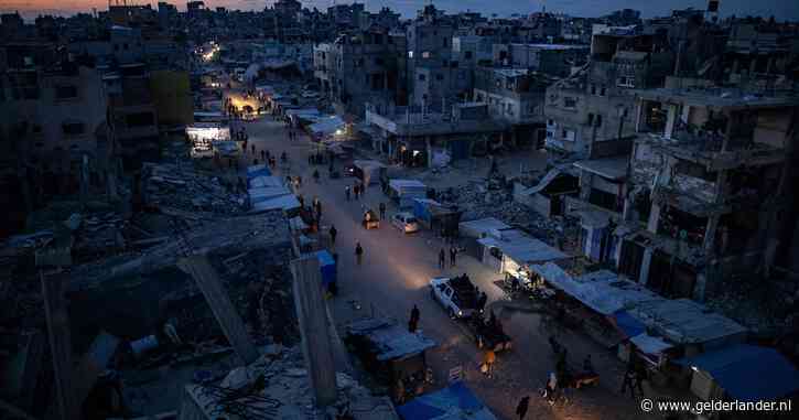 In Tel Aviv en Khan Younis wachten bewoners met hoop en angst op zondag: ‘Gemengde gevoelens’