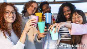 Sober Drinking: Warum die GenZ nicht nur im Dry January auf Alkohol verzichtet