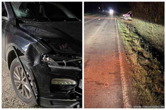 Vrouw kritiek na aanrijding door auto: fietsster werd in gracht gekatapulteerd en kon niet meteen gevonden worden