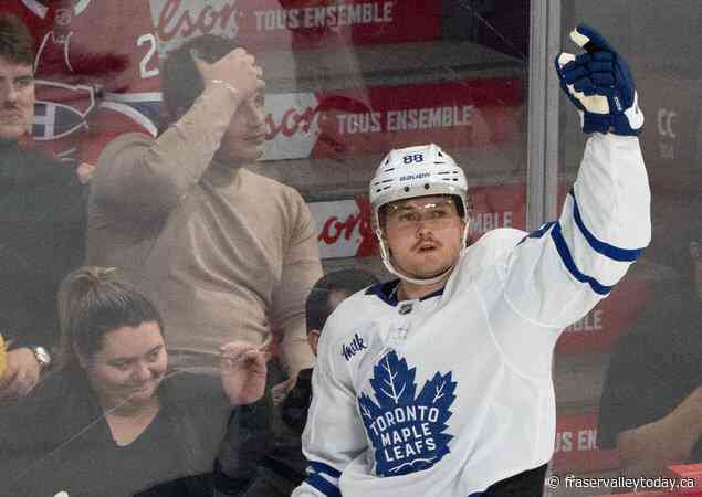 Leafs bounce back from three goals down to stun Canadiens 7-3