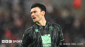 Moore to undergo surgery as Campbell returns