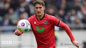 Birmingham agree summer move for defender Neumann