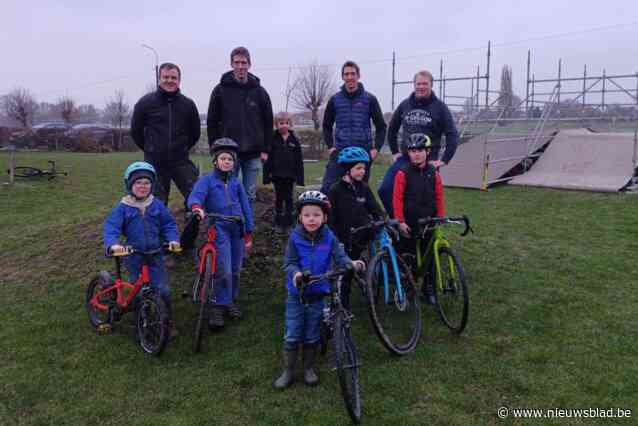 Enthousiaste vrienden organiseren in amper twee weken Europees kampioenschap cyclocross met sponsors en nieuw parcours