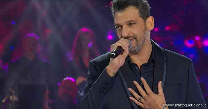 Pago sbaglia il duetto con Patty Pravo a “Ora o mai più”: “Che disastro”. Lui si giustifica: “Ho avuto l’influenza”