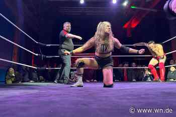 Wrestling-Stars schenken sich in der Sputnikhalle nichts
