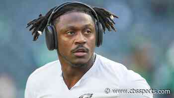 Eagles vs. Rams: 'Inner Excellence' author Jim Murphy in attendance at game, A.J. Brown holds copy in stadium