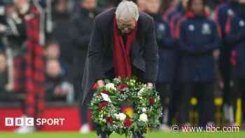 Man Utd pay emotional Old Trafford tribute to Law