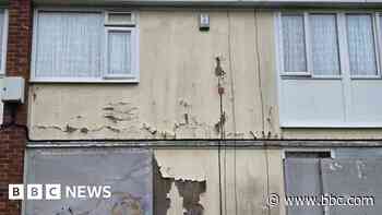 Tenants frustrated over state of council homes