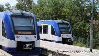 Rettung in letzter Sekunde: Schüler auf den Gleisen fast von Zug erwischt