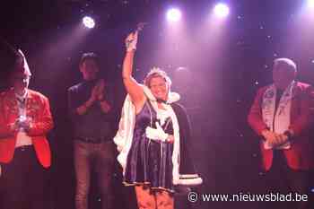 Nadine (40) derde jaar op rij Prinses Carnaval en nu dus ook Keizerin: “De bierproef was een ramp”