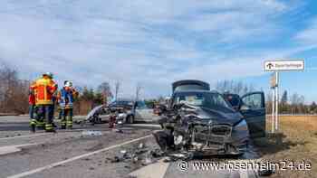 Schwerer Unfall bei Obing am Nachmittag - Frau in Klinik geflogen