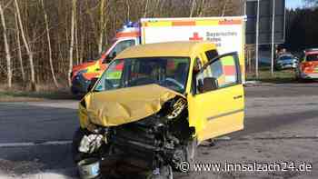 Unfall bei Oberbergkirchen fordert einen Leichtverletzten
