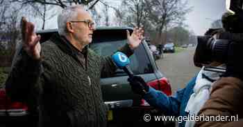 Foutje! Dierenarts Henk rijdt eerst naar verkeerde Hengelo om gewonde wolf te helpen: ‘Ik had geen postcode’