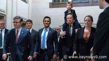 Ramaswamy won't serve on Trump's government efficiency commission as he mulls run for Ohio governor