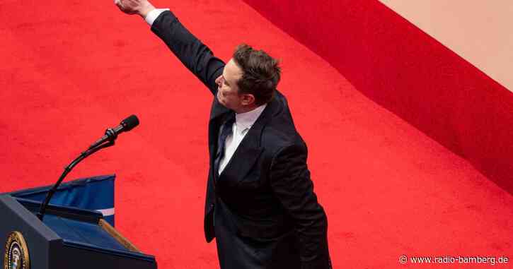 Hitlergruß? Musk spricht nach Geste von «schmutzigen Tricks»