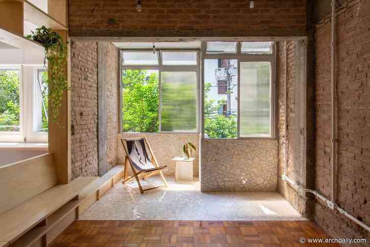 Apartments in Brazil: Interiors with Reused and Recovered Materials