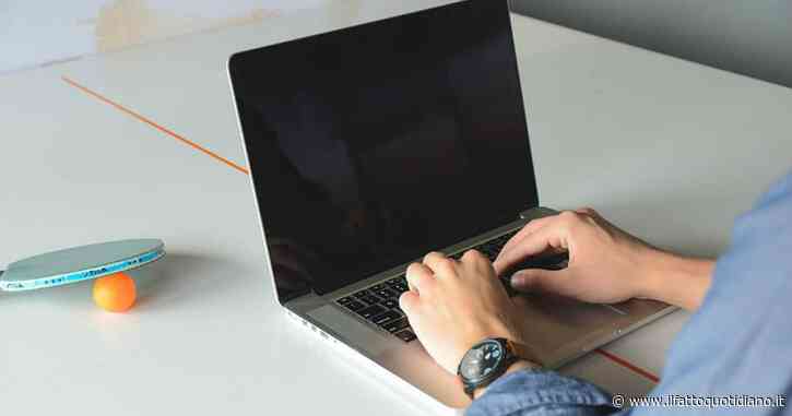 Roma, studentesse e prof spogliate con l’intelligenza artificiale: sospeso e denunciato un ragazzo