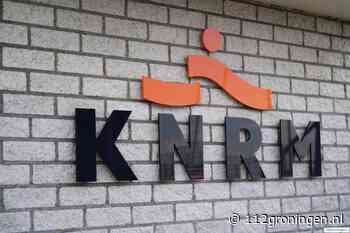 KNRM Schiermonnikoog haalt patiënt van boord vrachtschip