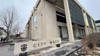 Winnipeg 311 to try out AI chatbot even though wait times for calls have dropped below 2 minutes