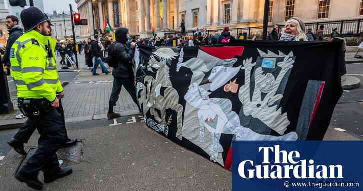 Law experts demand inquiry into Met policing of pro-Palestine protest