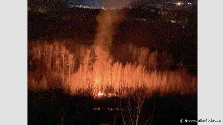 Promontory resident observes Chilliwack River Valley fire from his home Monday night, phones authorities