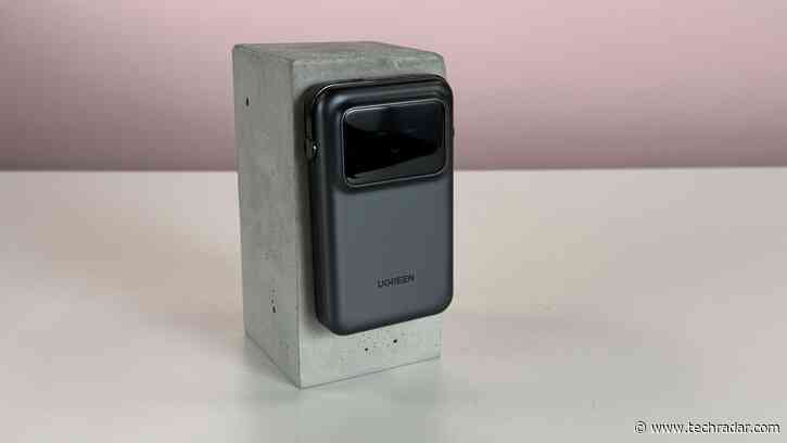 Ugreen Uno 10000mAh 30W power bank review: it may look like a robot, but it’s not built like a tank