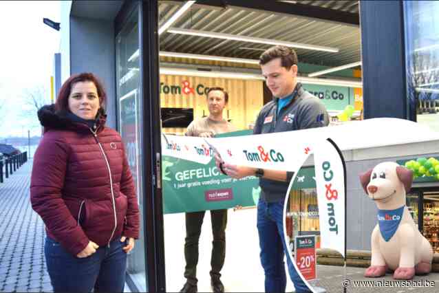 Britt wint jaar gratis voer voor haar poedel als eerste klant van nieuwe Tom & Co