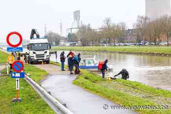 Grote zoekactie met boot en duikers op kanaal in Sint-Pieters-Leeuw afgerond