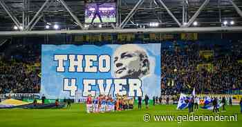 Sjaals en ticketinkomsten voor het goede doel: speciale aandacht voor ‘Mister Vitesse’ Theo Bos in wedstrijd tegen MVV