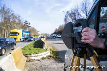 Aannemer sluit rijstrook teveel af, anderhalf uur file tot gevolg