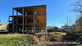 Ora è ufficiale, l'ecomostro di Roma sud resterà uno scheletro: "Nessun progetto sul suo futuro"