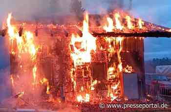 FW Pforzheim: Vollbrand eines Wohngebäudes