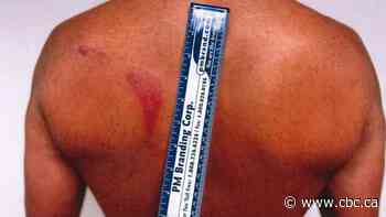 Windsor police officer on trial for assault says he's the victim, Ottawa man was the aggressor