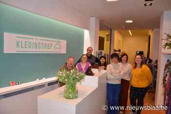 Alderande verhuist lunchbar en kledingshop naar nieuwe locaties: “Nog meer mensen laten kennis maken met ons project”