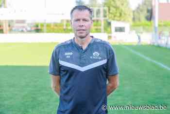 Trainer Jurgen Van Herreweghe tekent bij voor SK Berlare, spelers volgen zijn voorbeeld