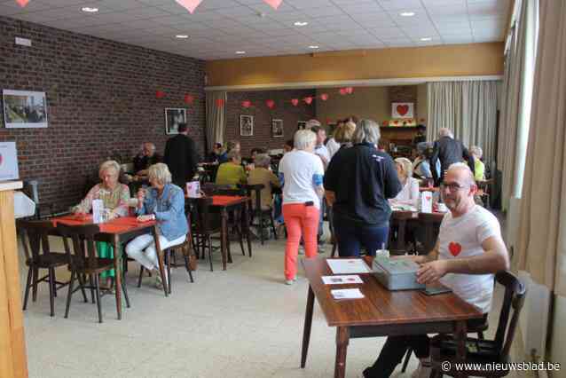 Parochiezaal gered van sloophamer: “Vrijwilligers kunnen het zaaltje verder blijven uitbaten”