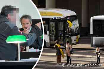 Reiziger geeft chauffeur van De Lijn kopstoot omdat hij niet mag afstappen: “Het was geen officiële halte”