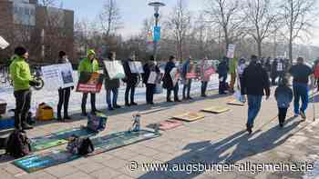 Ärger bei Jagdmesse: Messechef macht Jagdgegnern ein Angebot