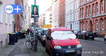 Hannover: Fußwege blockiert von Autos, Fahrrädern, E-Scootern, Mülltonnen