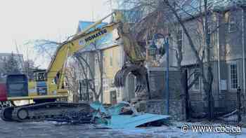 Demolition of River Run townhouse complex is underway