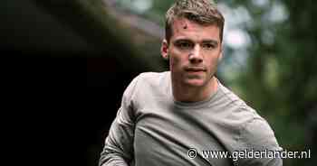 4 sterren voor tweede seizoen The night agent: ‘Nog meer actie en spannende plotwendingen’