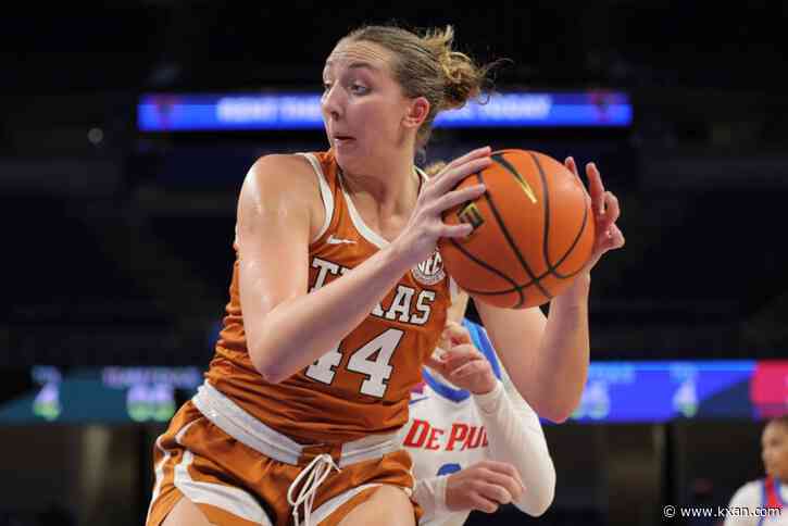 Jones' double-double, Booker's clutch shot lifts No. 7 Texas over No. 17 Tennessee 80-76