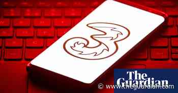 Thousands of customers affected by outages across Three network in UK